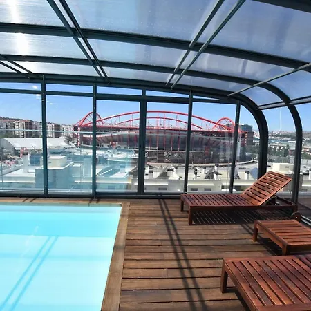Benfica T2 Lux Garden Com Piscina, Apartman *