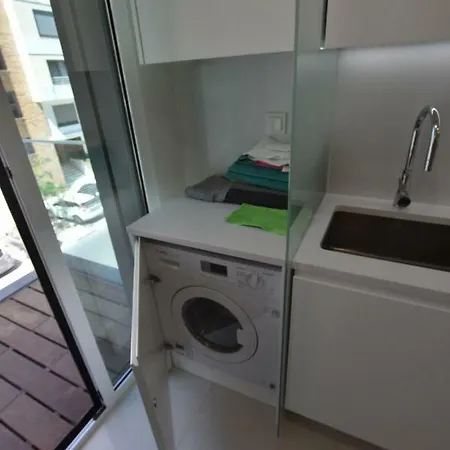 Benfica T2 Lux Garden Com Piscina, Apartman *